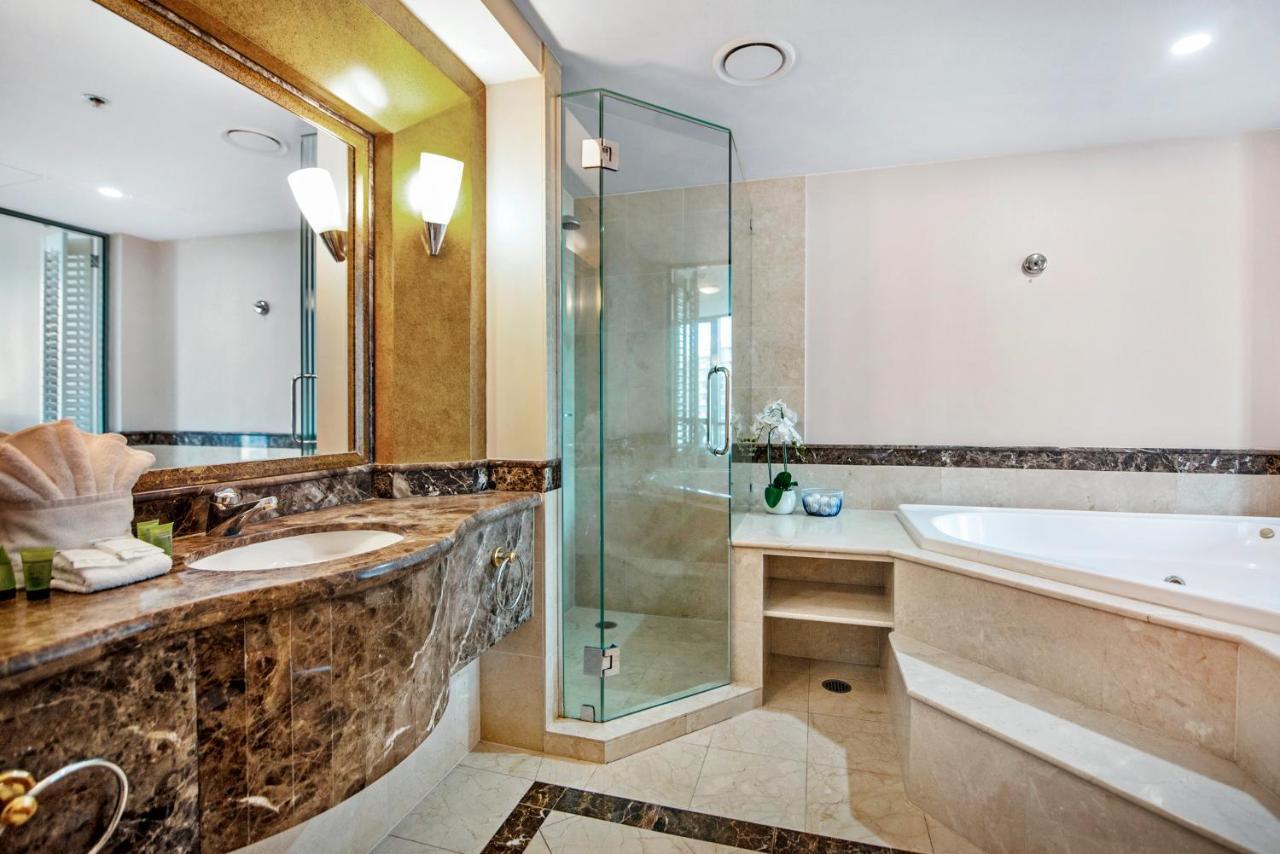 Legends 1 Bedroom Spa Suite - We Accommodate Gold Coast Dış mekan fotoğraf